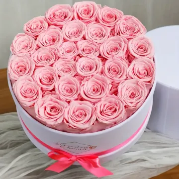27 Preserved Pink Roses – Round Velvet Hat Box